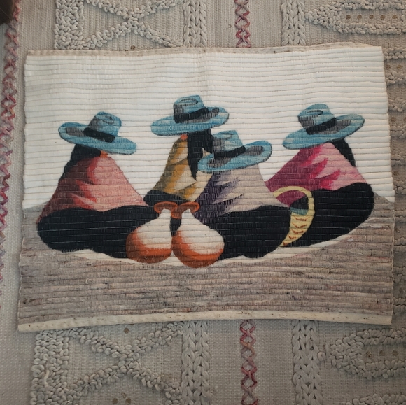 Bolivian hand crafted tapestry - Picture 5 of 10